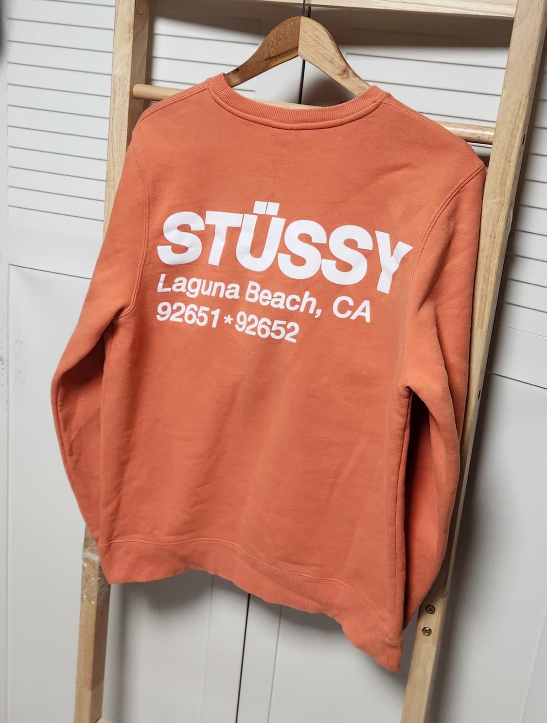스투시 감귤 빅로고 스웻 맨투맨 상품이미지1