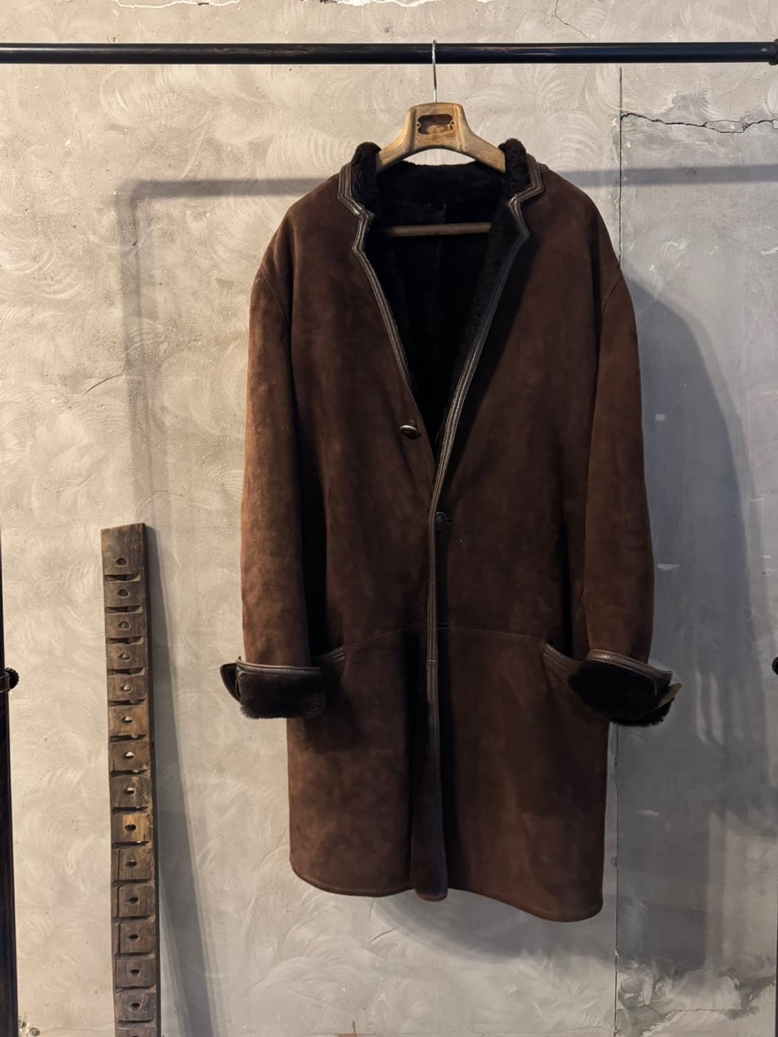 베르사체 아카이브 시어링 스웨이드 코트 105 상품이미지7