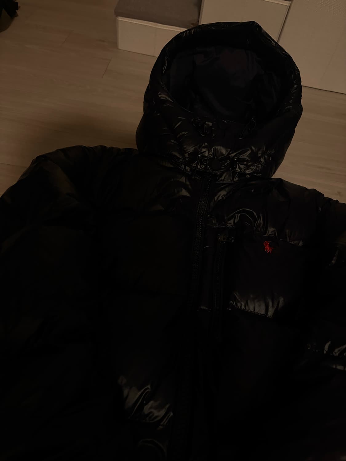 폴로 유광 패딩 s사이즈 판매합니다 상품이미지2