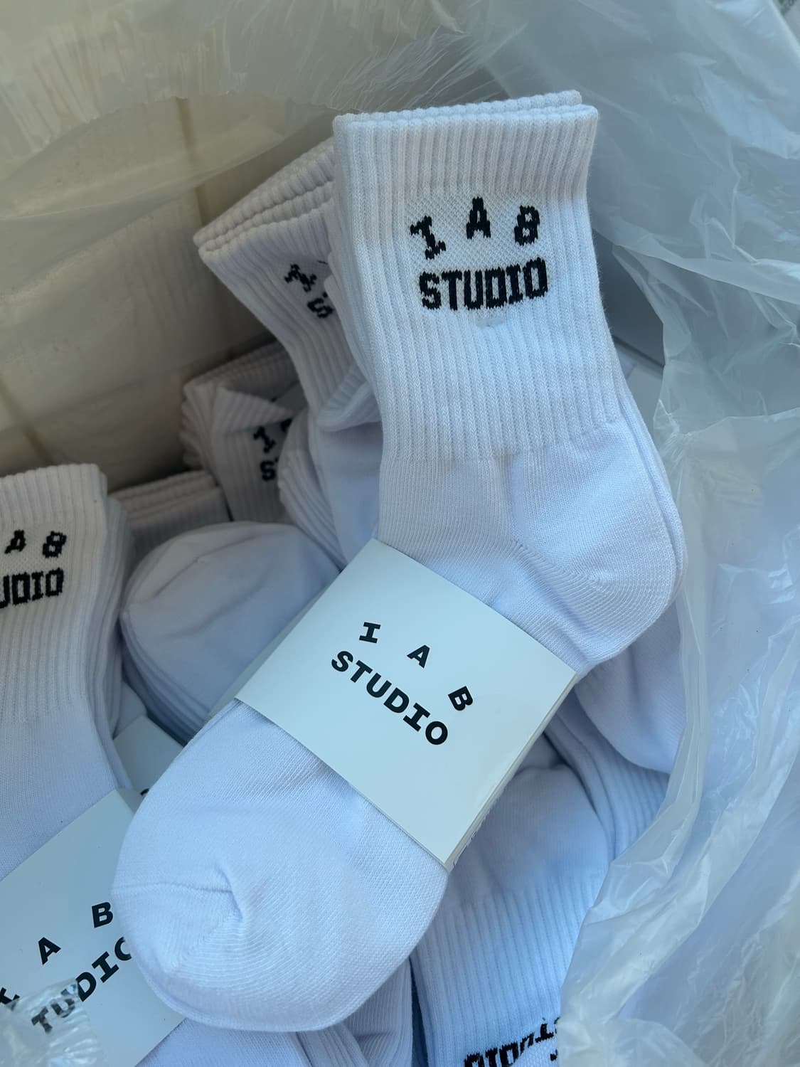 IAB STUDIO 흰색 양말 상품이미지1