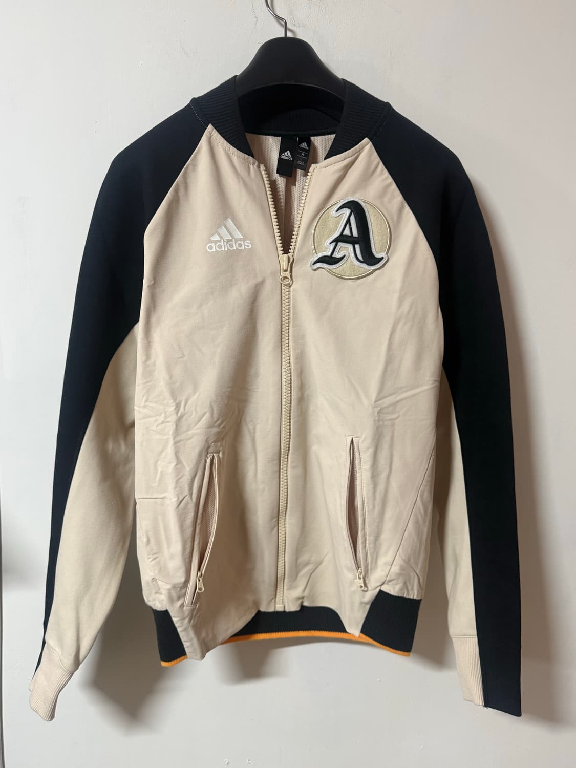 아디다스 여성 배색 집업 자켓 베이지 블랙 (Adidas Zip-up J 상품이미지2