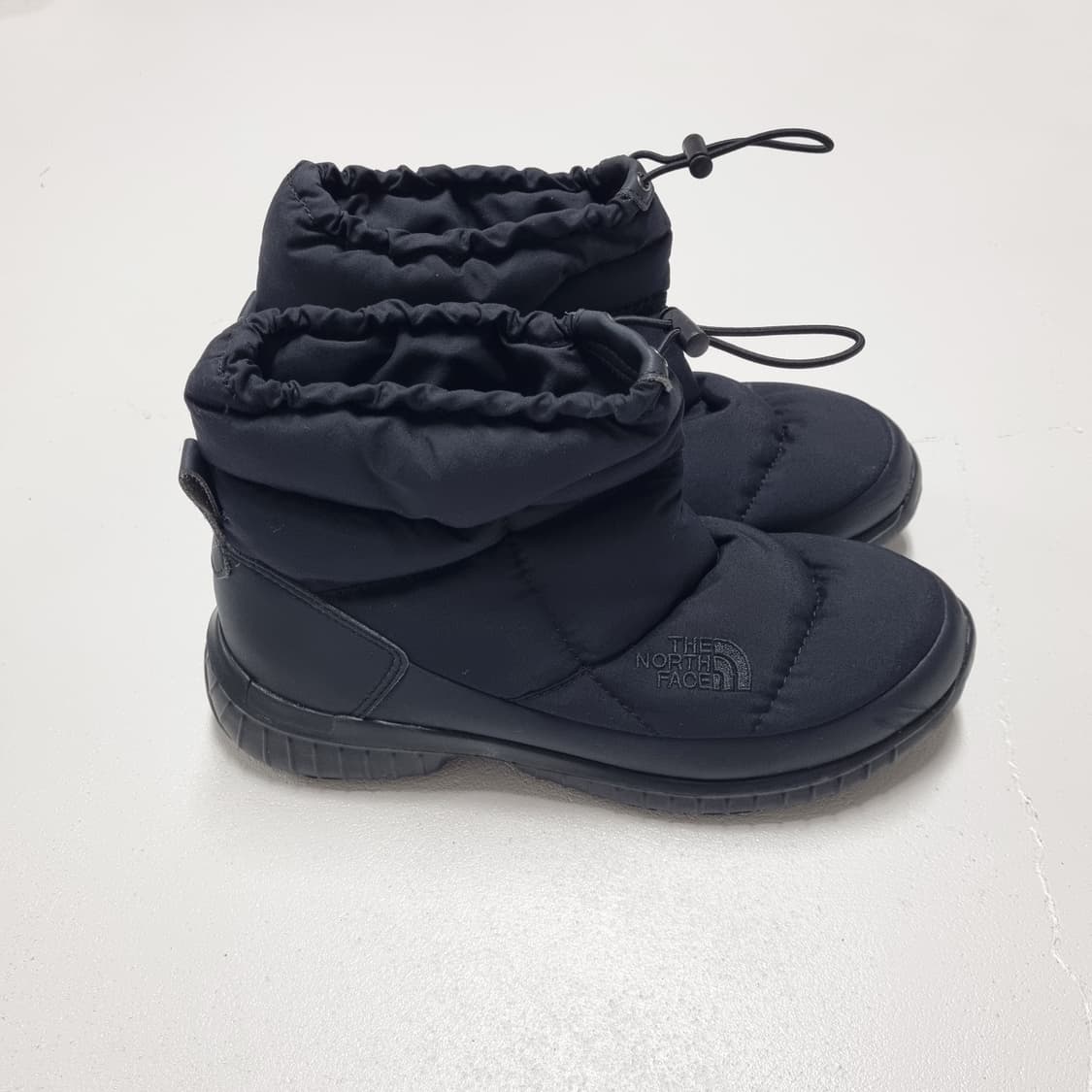 노스페이스 패딩 부츠 블랙 - 270 상품이미지3