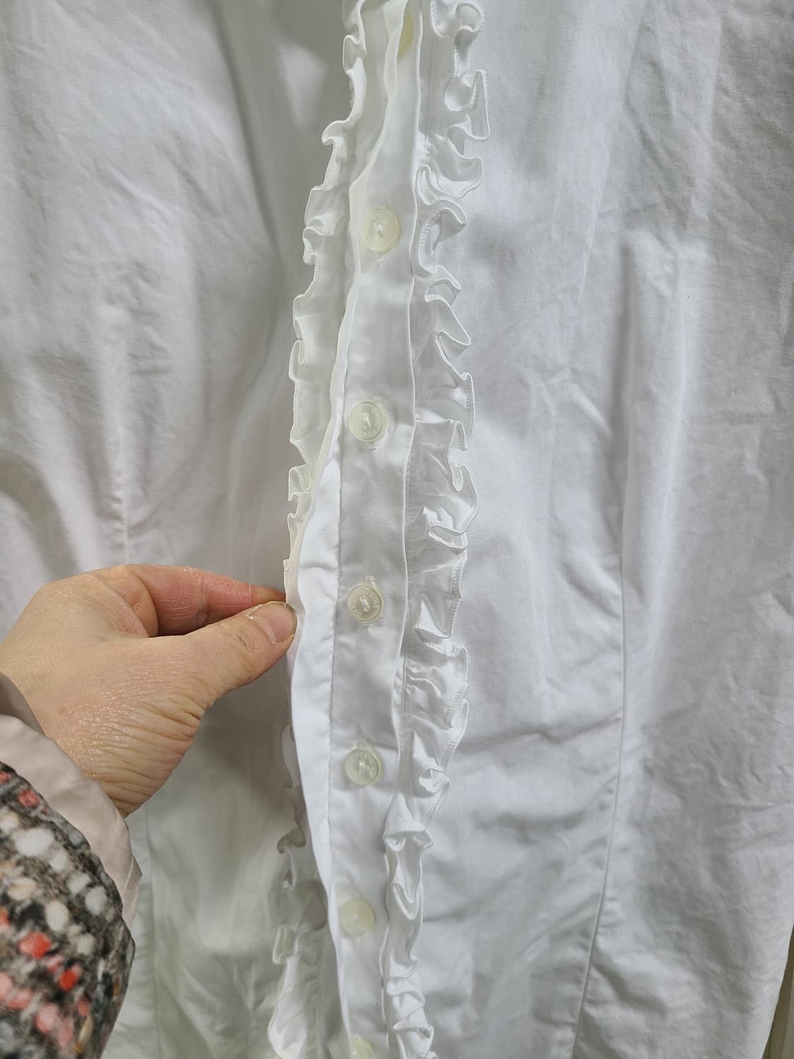 안느 퐁텐 프릴 블라우스  상품이미지3