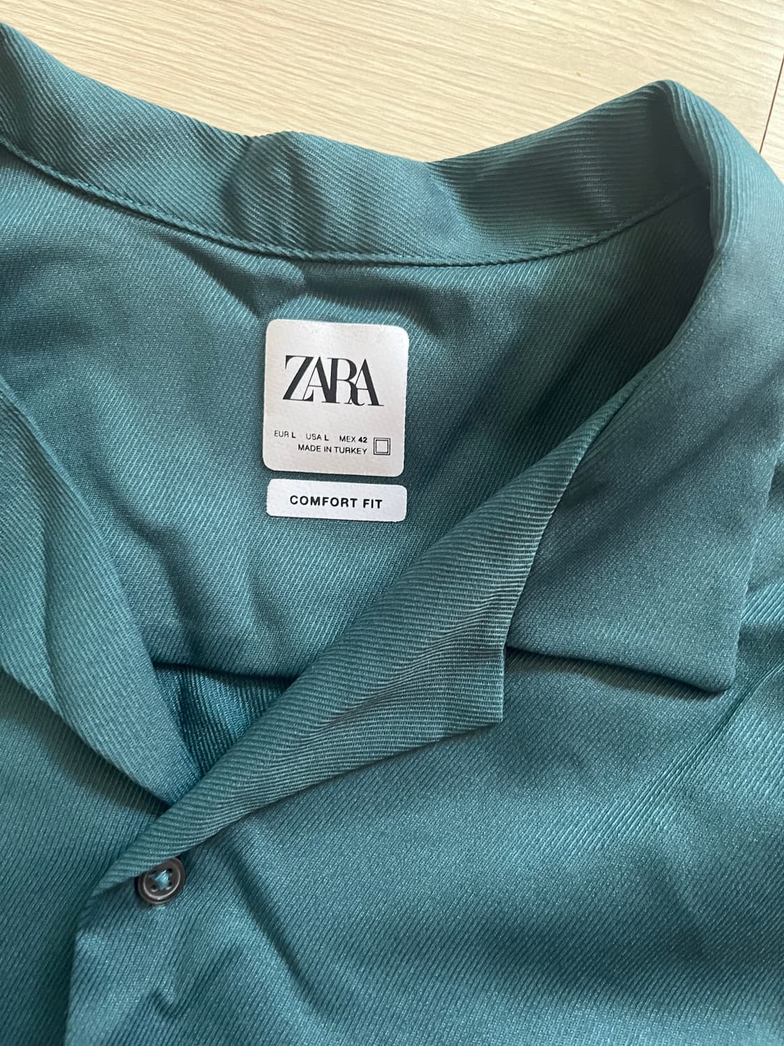 새상품) 자라 남성 컴포트 핏 카라티 L 상품이미지1