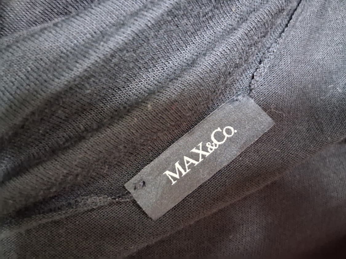 MAX&CO 막스앤코 검정 실루엣 원피스 미디기장 슬림한55
원 상품이미지8