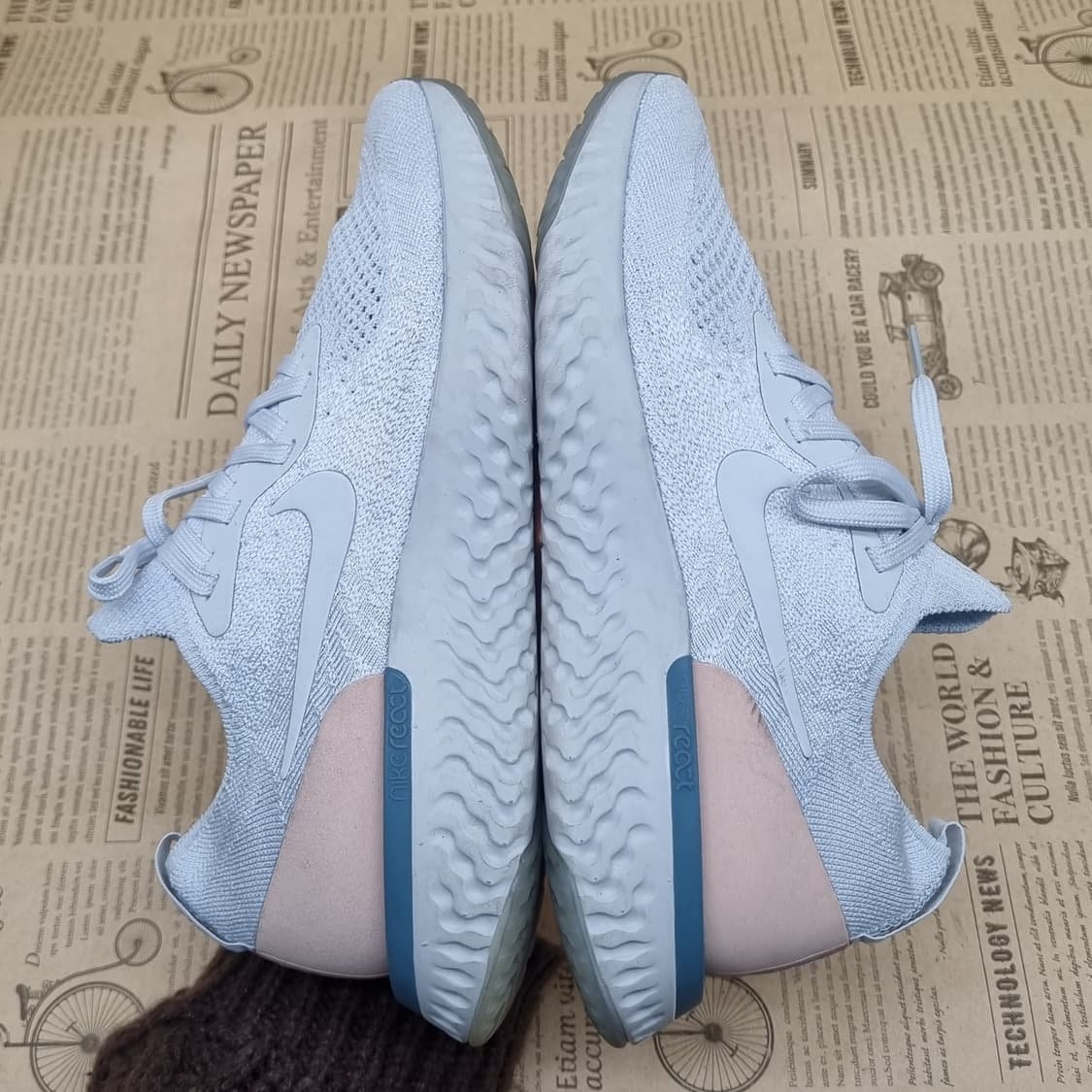 나이키 에픽리액트 플라이니트 235 상품이미지5