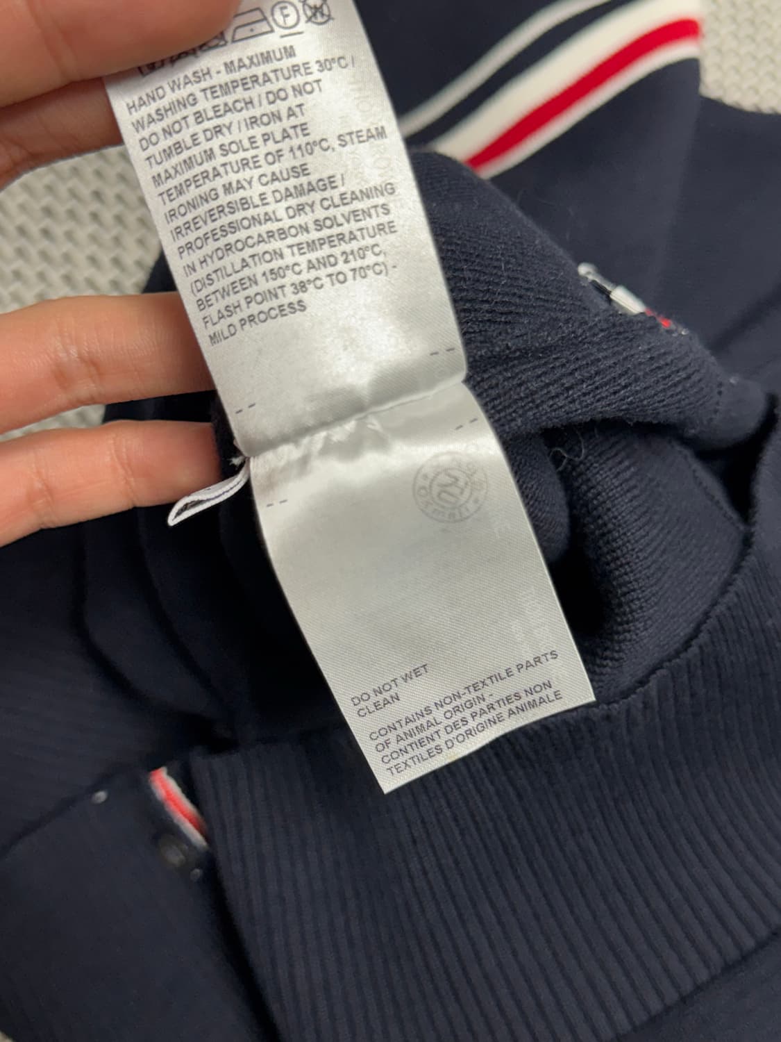 톰브라운 암밴드 밀라노스티치 가디건 상품이미지8