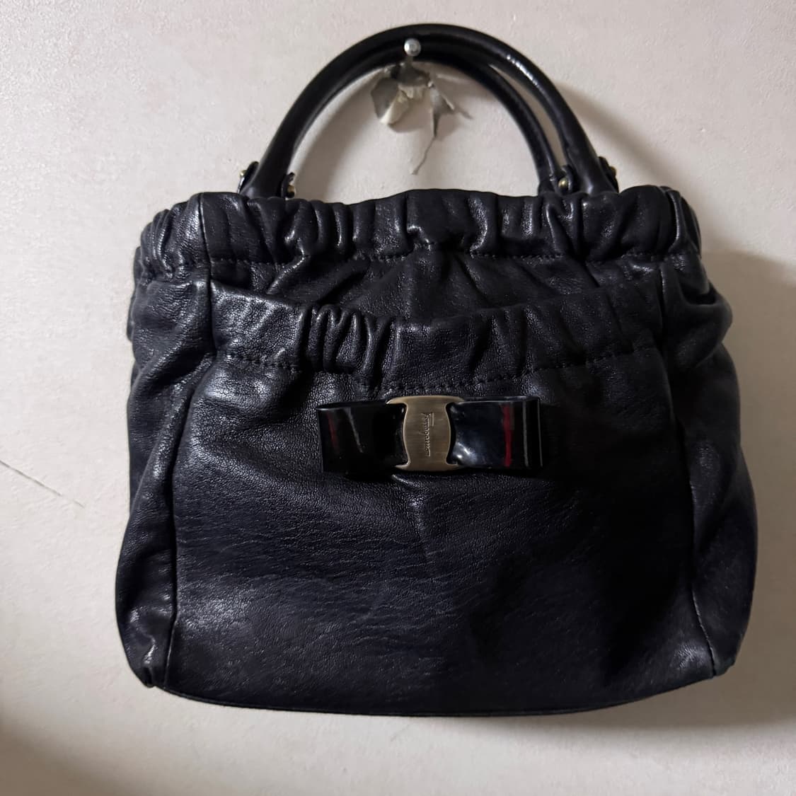 살바토레 페라가모 바라 리본 토트&크로스백 상품이미지3