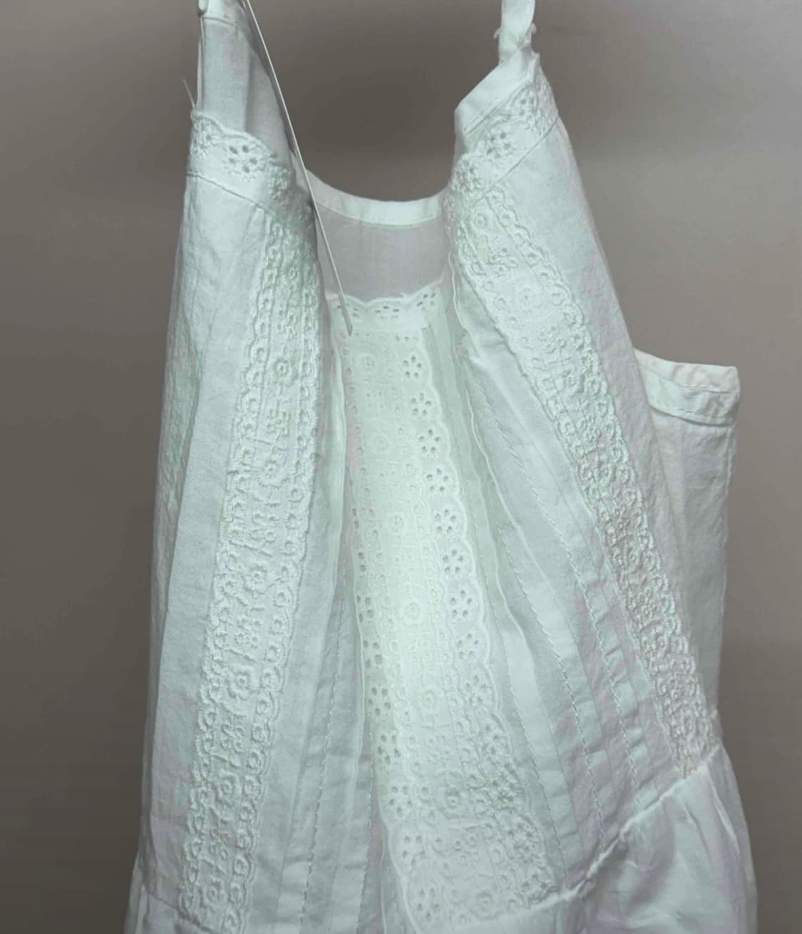 🪽 빈티지 펀칭 롱 슬리브리스 상품이미지1