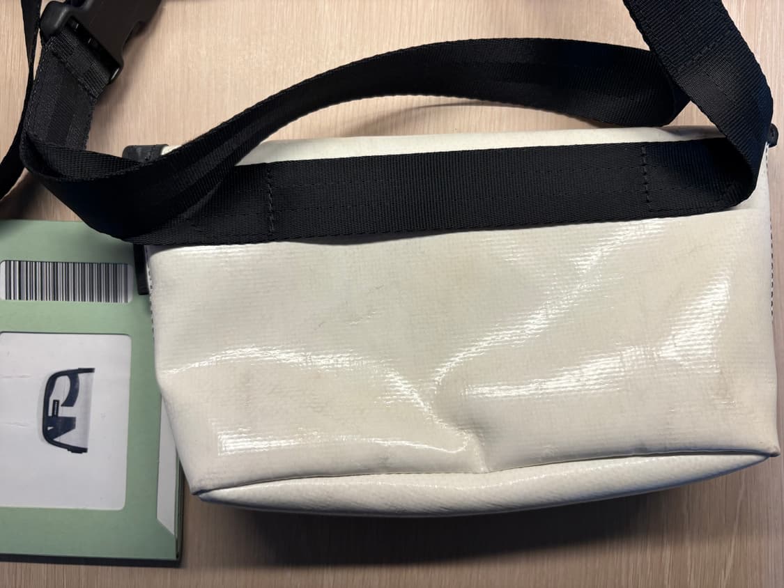 프라이탁 제이미 화이트 차콜 다크그레이 상품이미지2