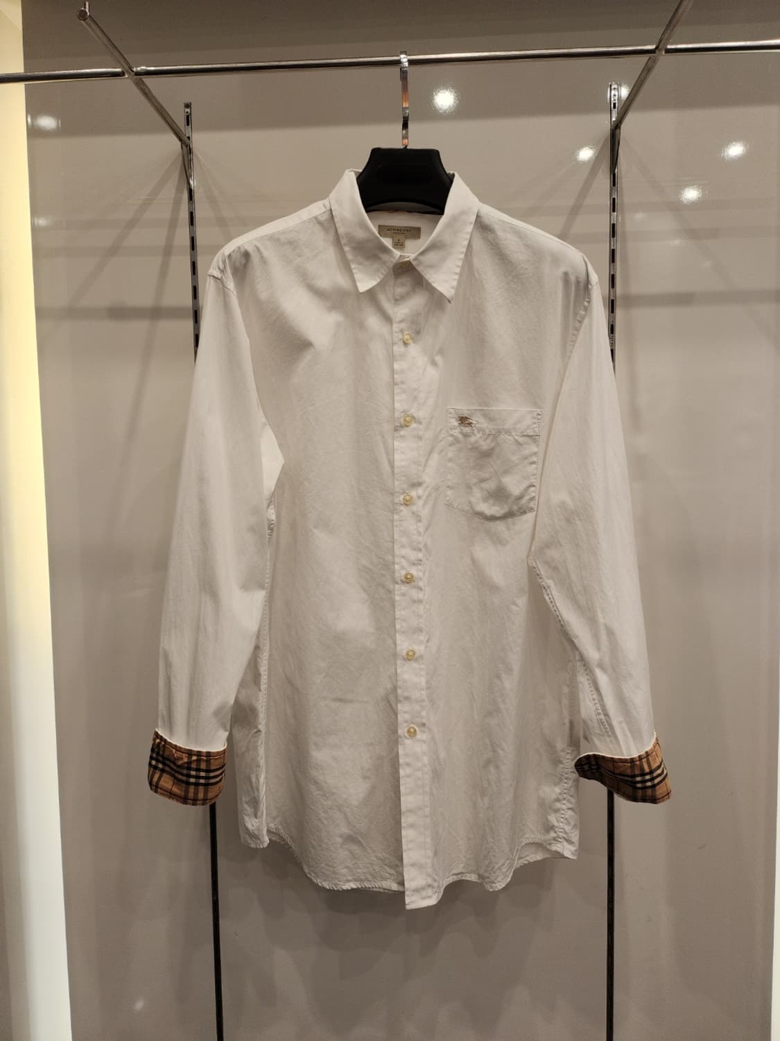 버버리 화이트셔츠 커프스체크 L 상품이미지1