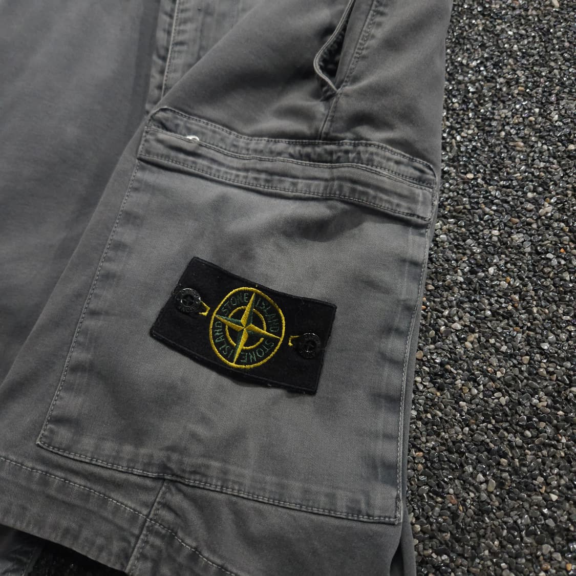 스톤아일랜드 가먼트 다이드 와펜 카고 하프 팬츠 (M) 상품이미지3