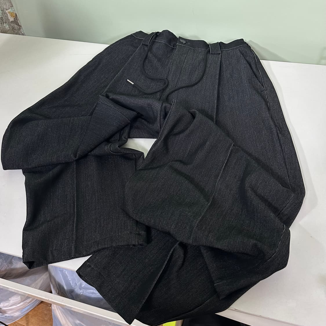 XXL 로아 ROA 루즈테이퍼드핏 하이웨스트 원턱 밴딩슬랙스 상품이미지3