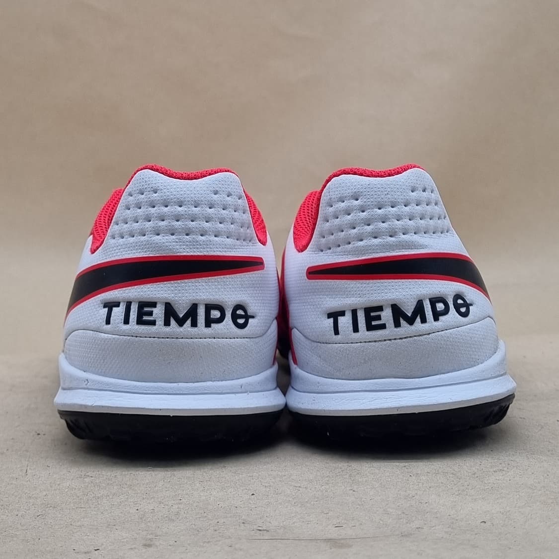 나이키 티엠포 레저드8 아카데미 아동풋살화 230 상품이미지4