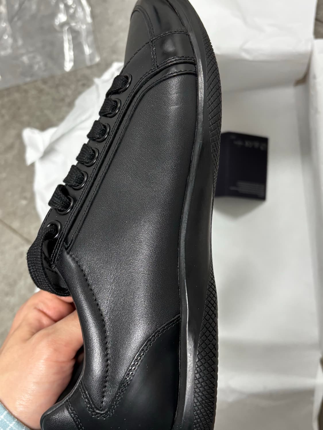 프라다 스니커즈 상품이미지2