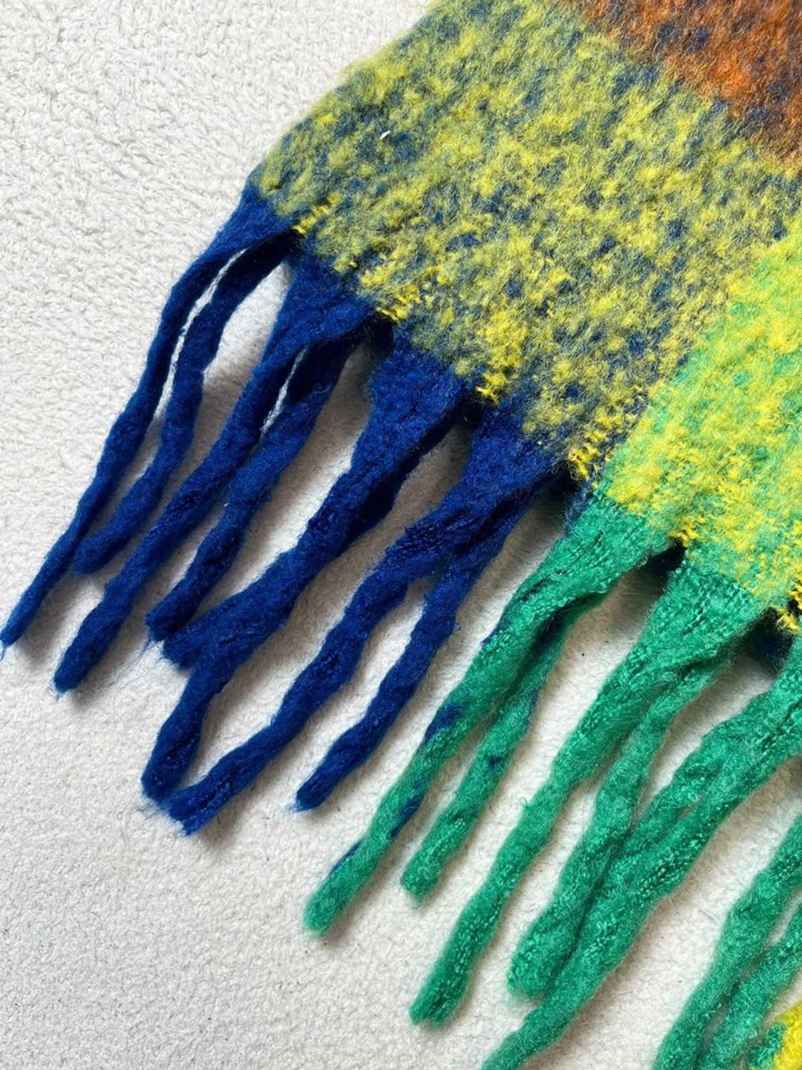 아크네스튜디오 알파카 울 멀티 체크 대형 목도리 Q1277 상품이미지4