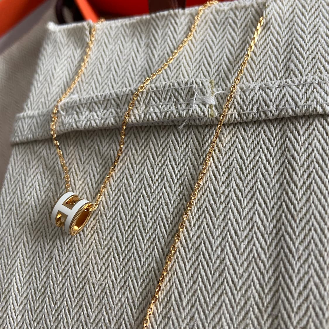 [정품] 에르메스 팝H 네크리스 (화이트/골드) 상품이미지2