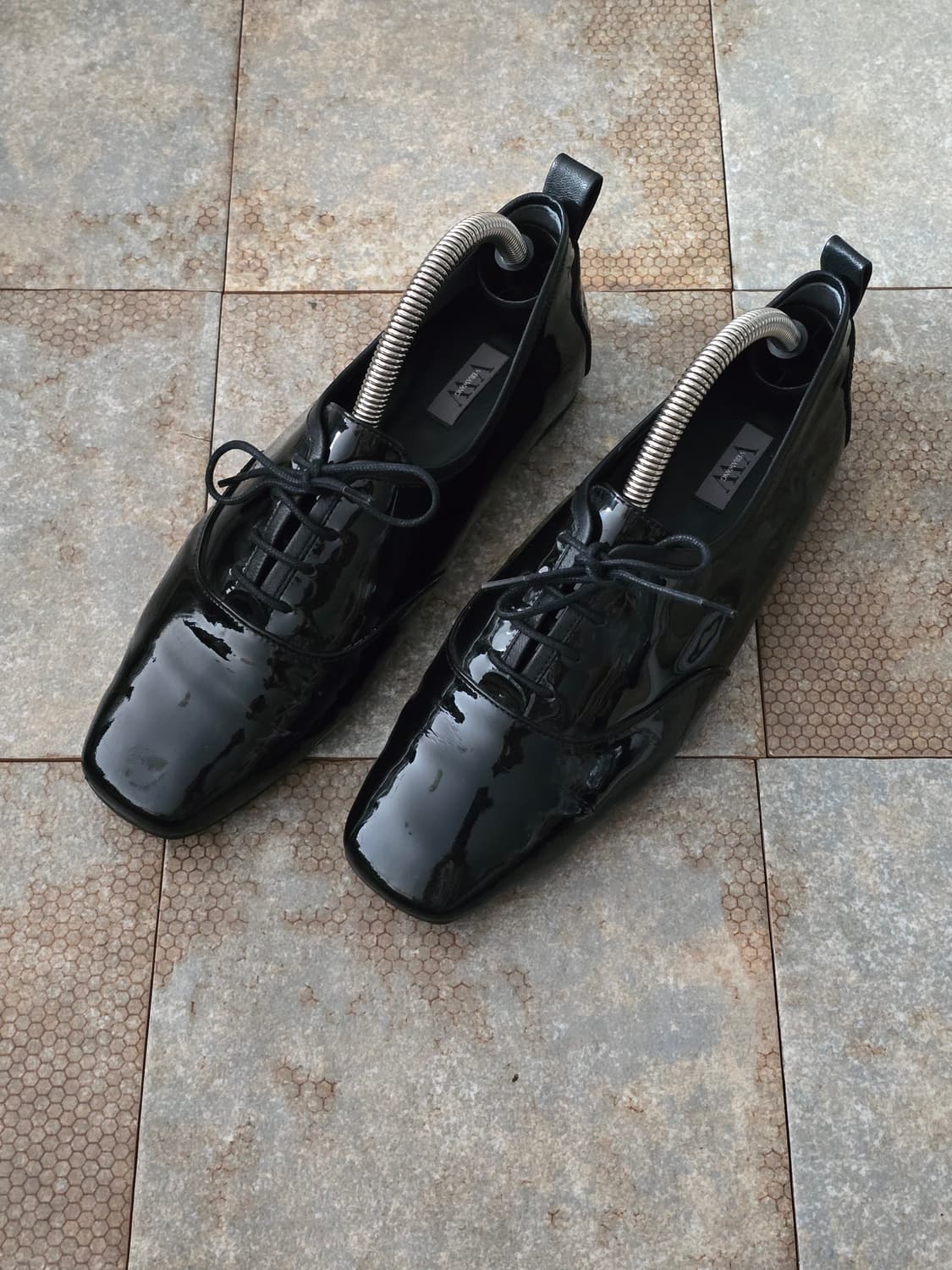 (240)베라왕 에나멜 플랫 슈즈 상품이미지1