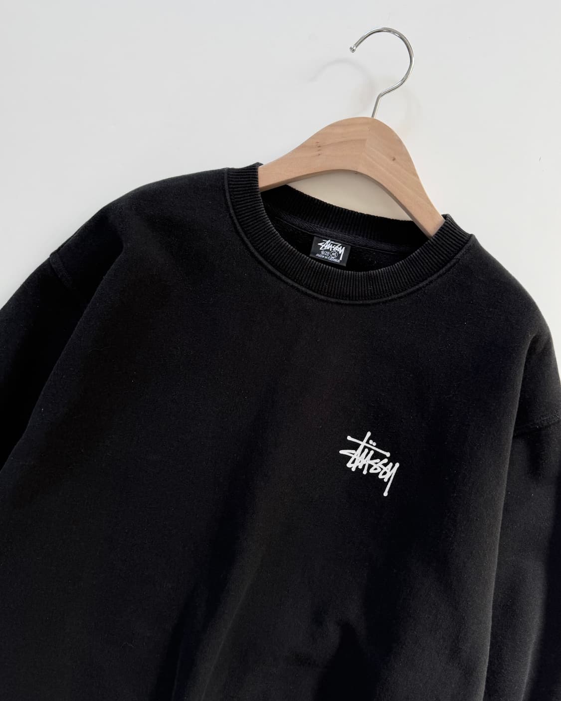 Stussy 스투시 블랙컬러 빅스탁로고 맨투맨 상품이미지5