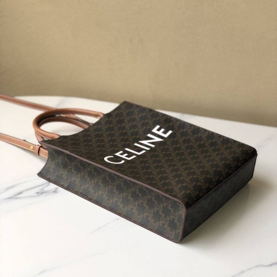 셀린느(Celine) 스몰 버티컬 카바스 토트백 상품이미지5