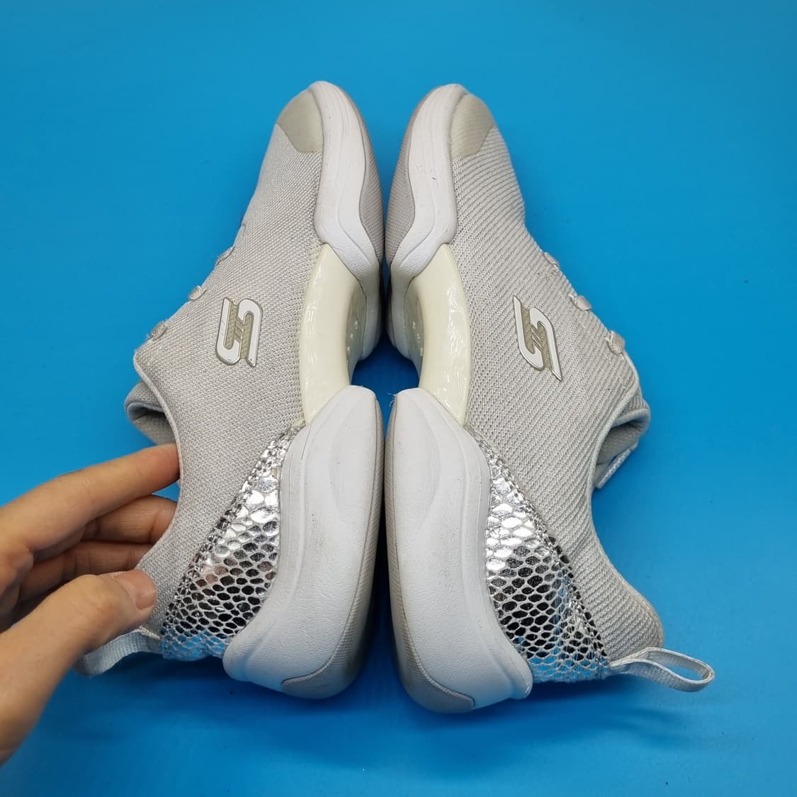 스케쳐스 메모리폼 여성운동화235  상품이미지5