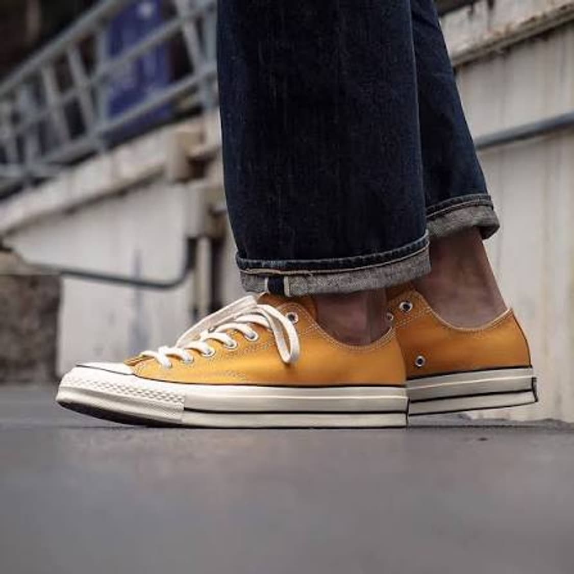 새제품 255 295 컨버스 척70 로우 빈티지 캔버스 선플라워 옐로우 상품이미지1