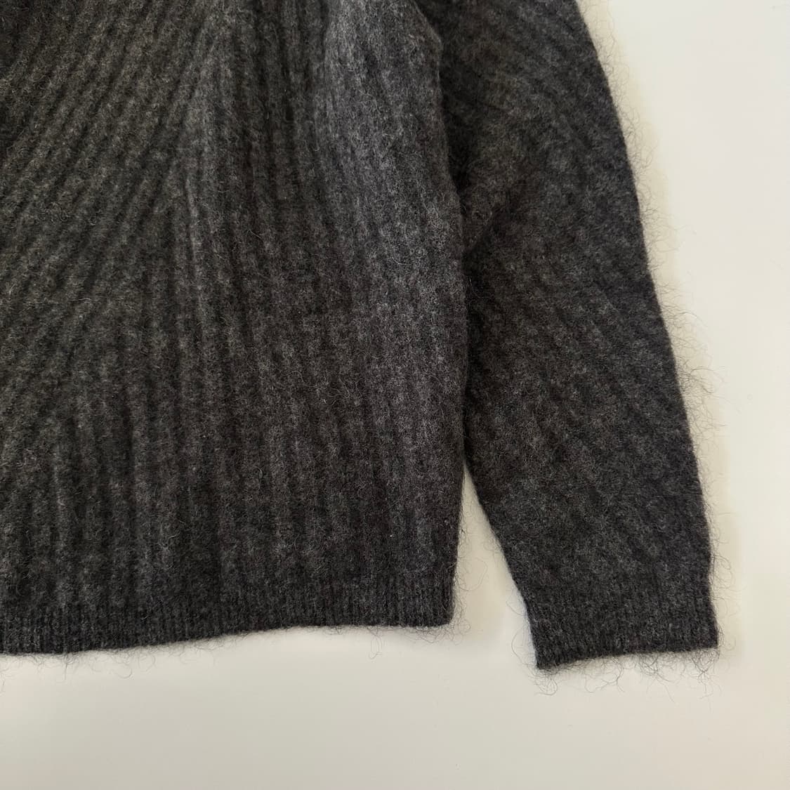 아크네스튜디오 acne studios 니트 스웨터 상품이미지4