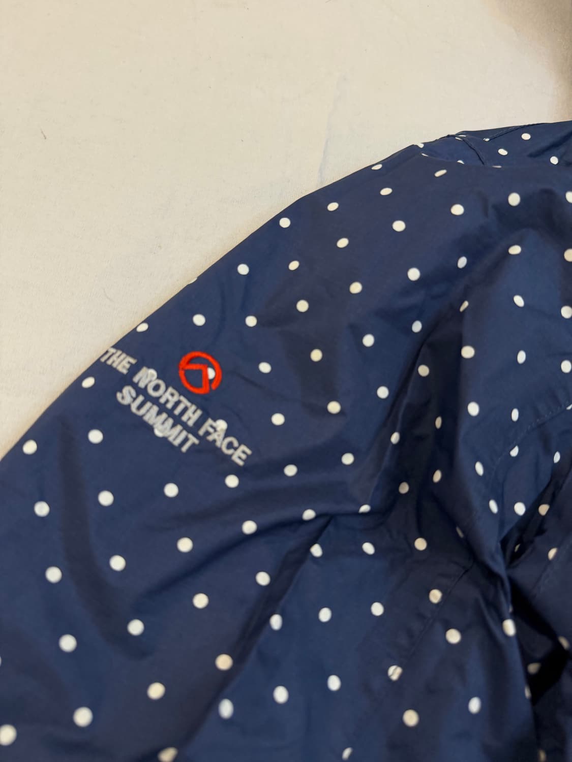 희귀) 노스페이스 땡땡이 도트 고어텍스 바람막이 네이비 상품이미지3