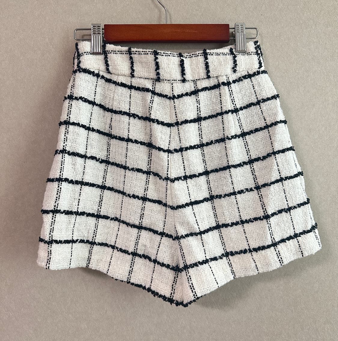 자라 트위드 하이웨스트쇼츠 XS 상품이미지3