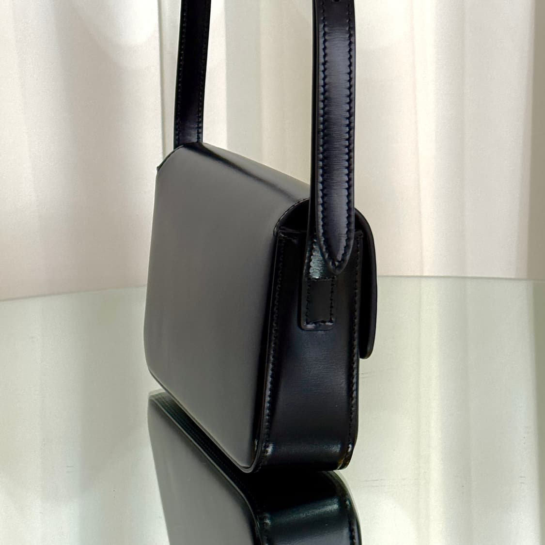 [새상품급/풀구성] 셀린느 클로드 숄더백 샤이니 카프스킨 상품이미지10