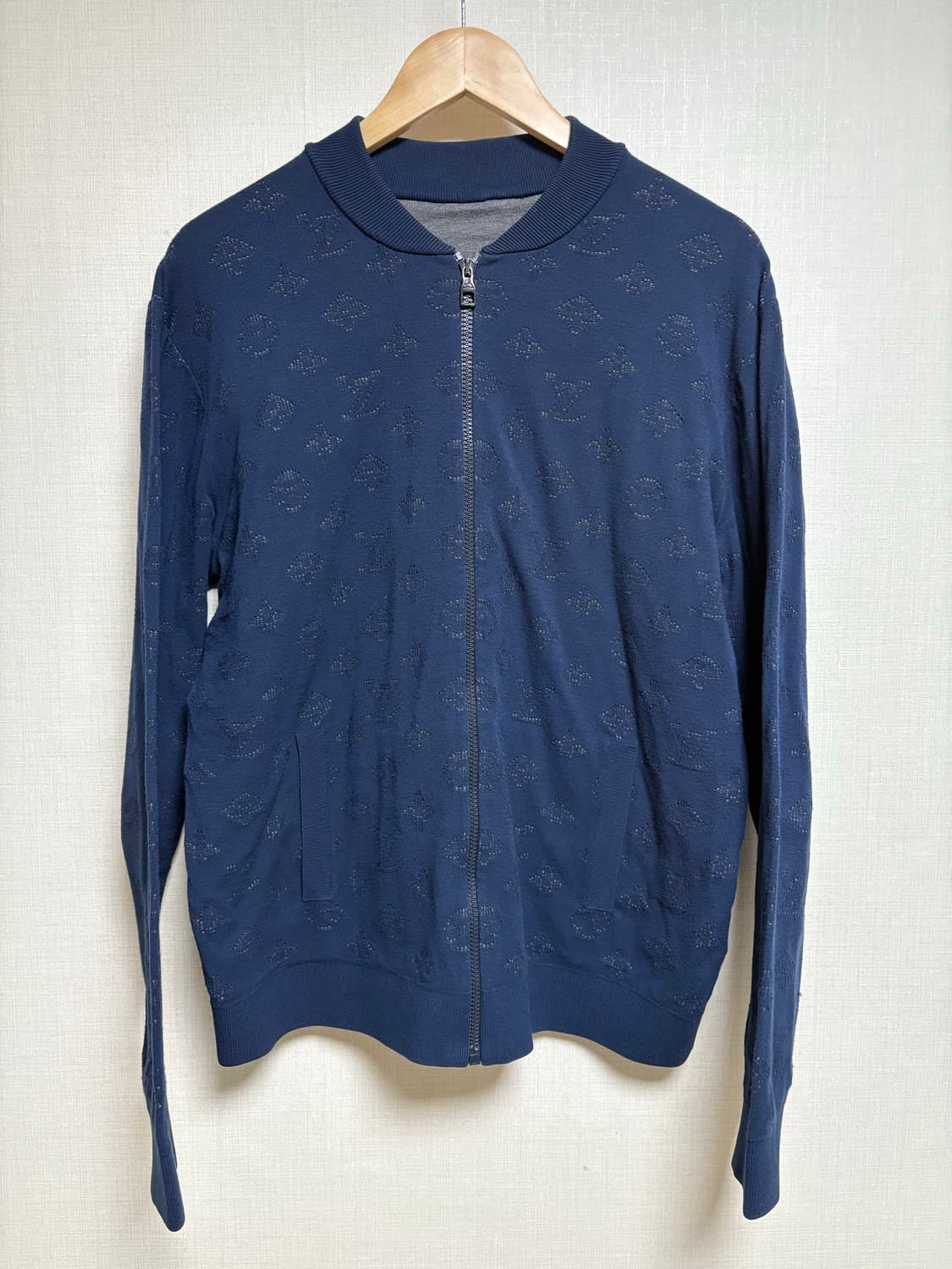 [L] 루이비통 모노그램 드롭 니트 집업 상품이미지1