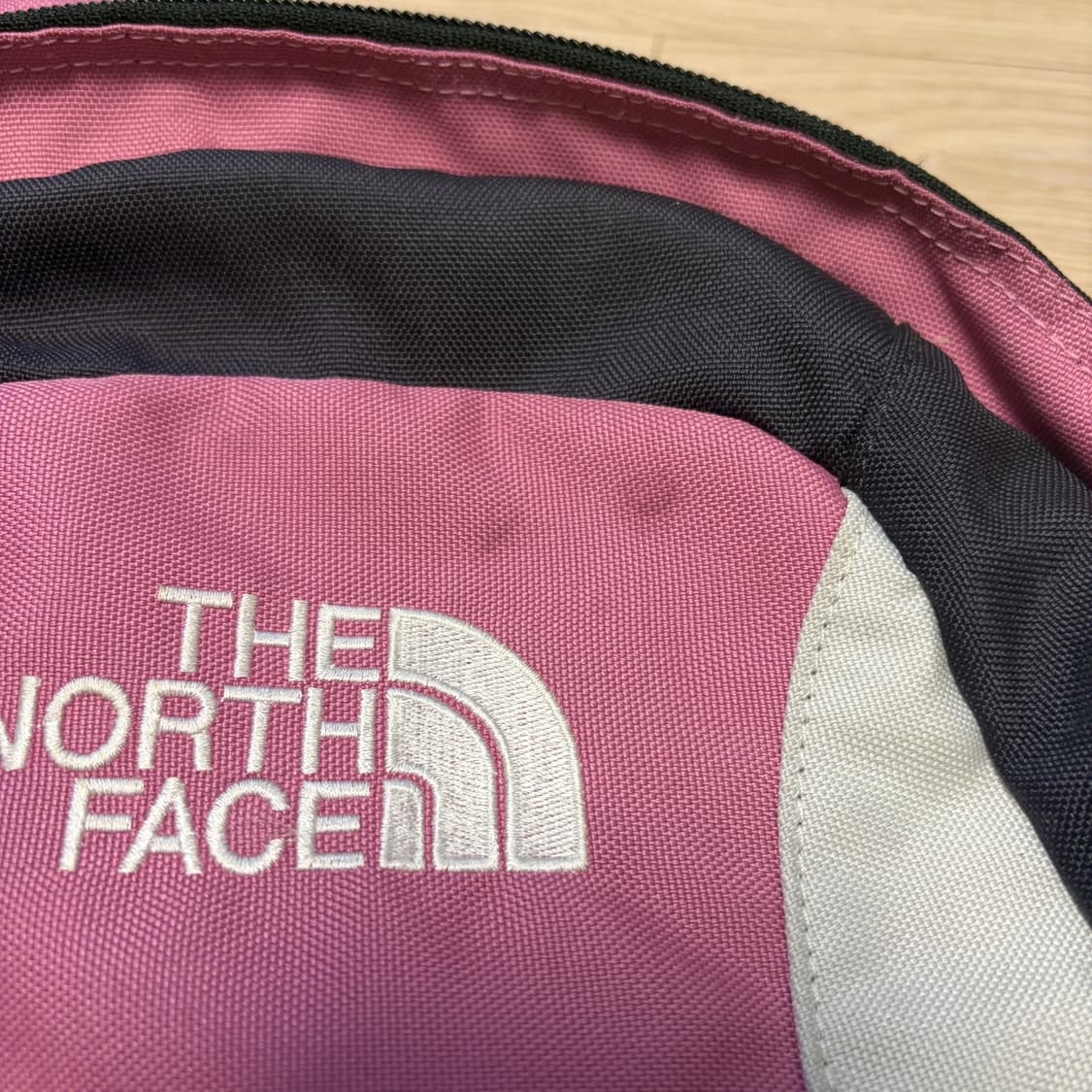 해외판)노스페이스 멘토 딸기우유 백팩 상품이미지5
