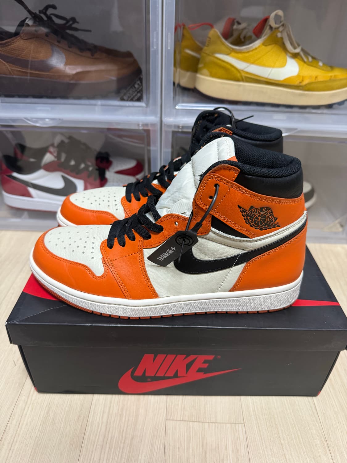 조던 1 레트로 하이 OG 리버스 쉐터드 백보드 265 상품이미지1