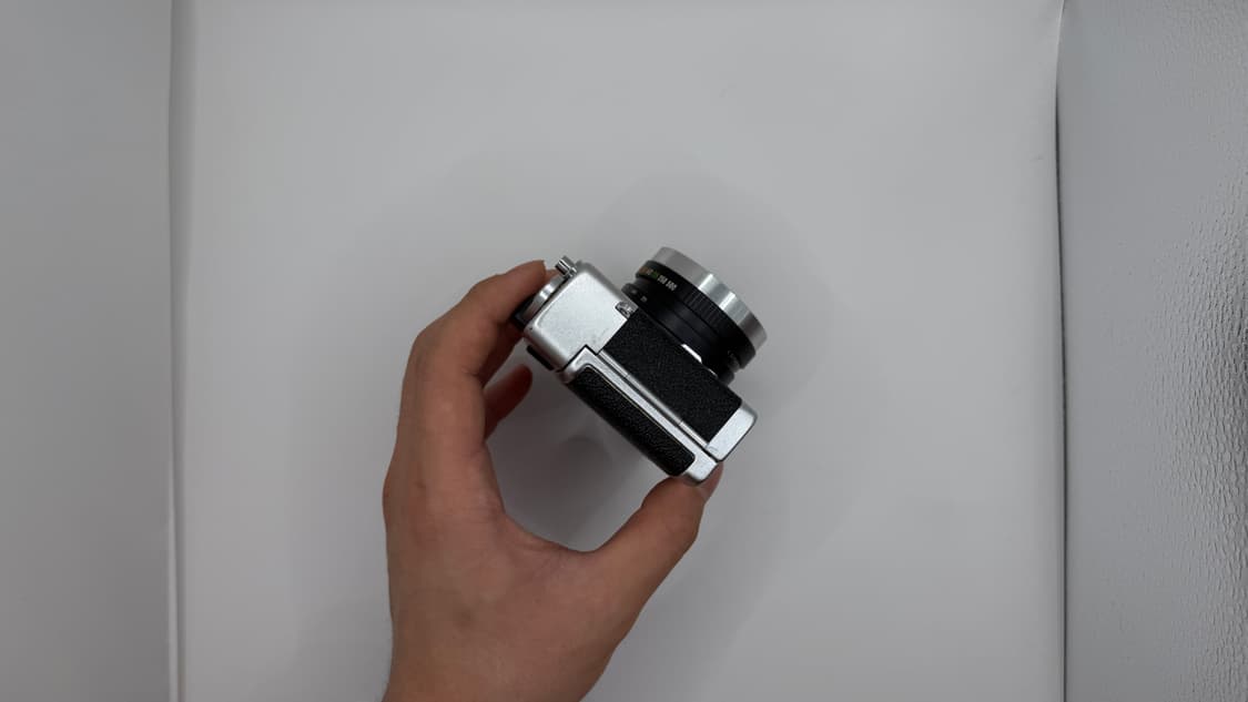 코니카 Konica C35 FD 필름카메라 / 헥사논 렌즈 F1.8 /  상품이미지6