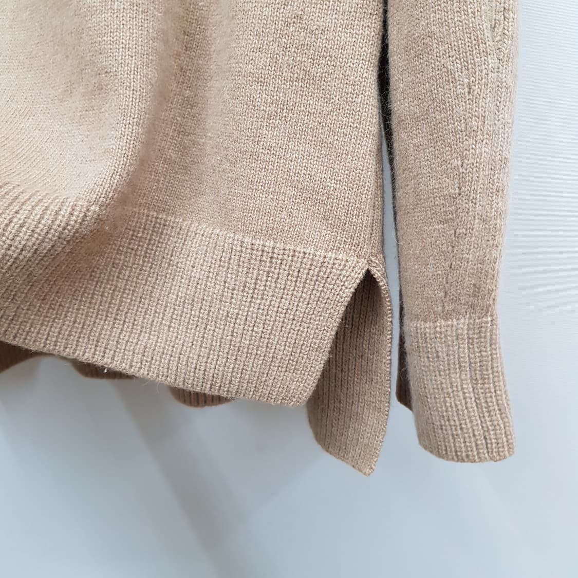 한섬 SJSJ  2021 백포인 울니트 F사이즈 상품이미지6