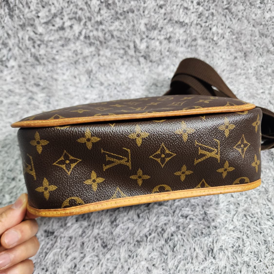 루이비통 모노그램 보스포어 메신저 크로스백 PM 상품이미지4