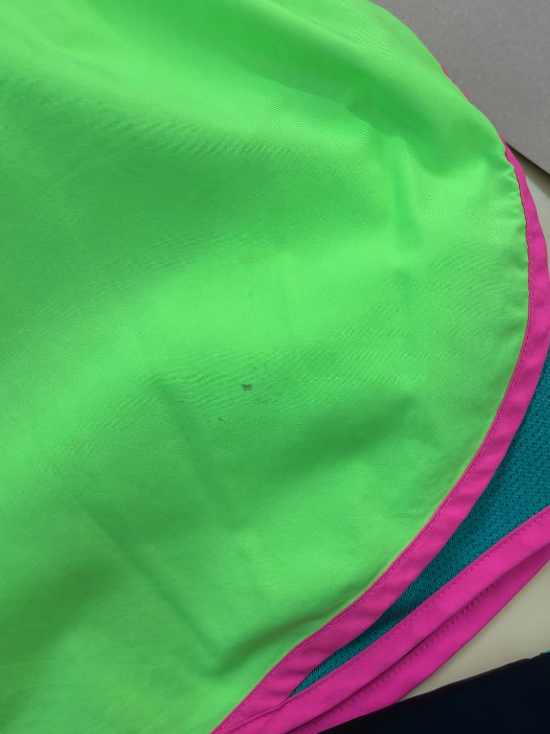 Vintage Nike Running Shorts Neon 상품이미지7