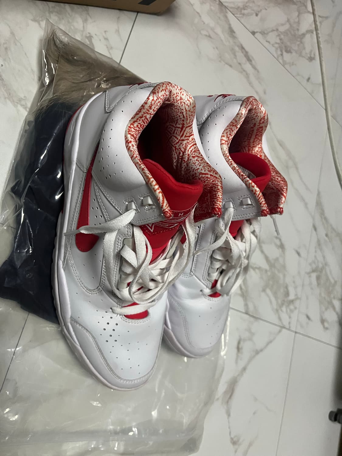 [280] 나이키 DJ2518-101 팝니다 상품이미지4