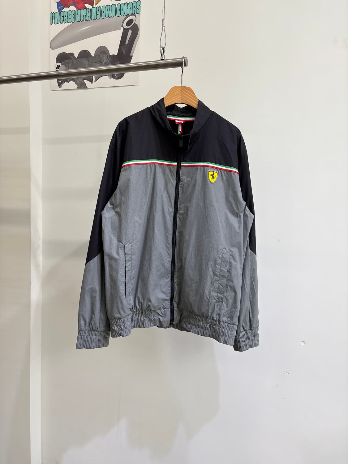 PUMA X FERRARI 바람막이 상품이미지1