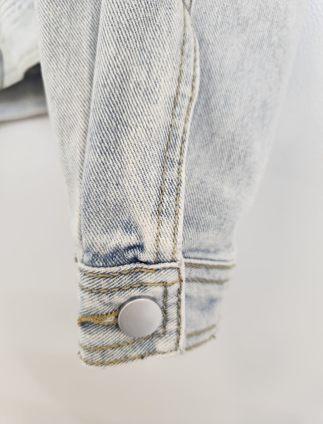 샤틴 쥬얼리와펜 크롭 데님자켓 상품이미지7