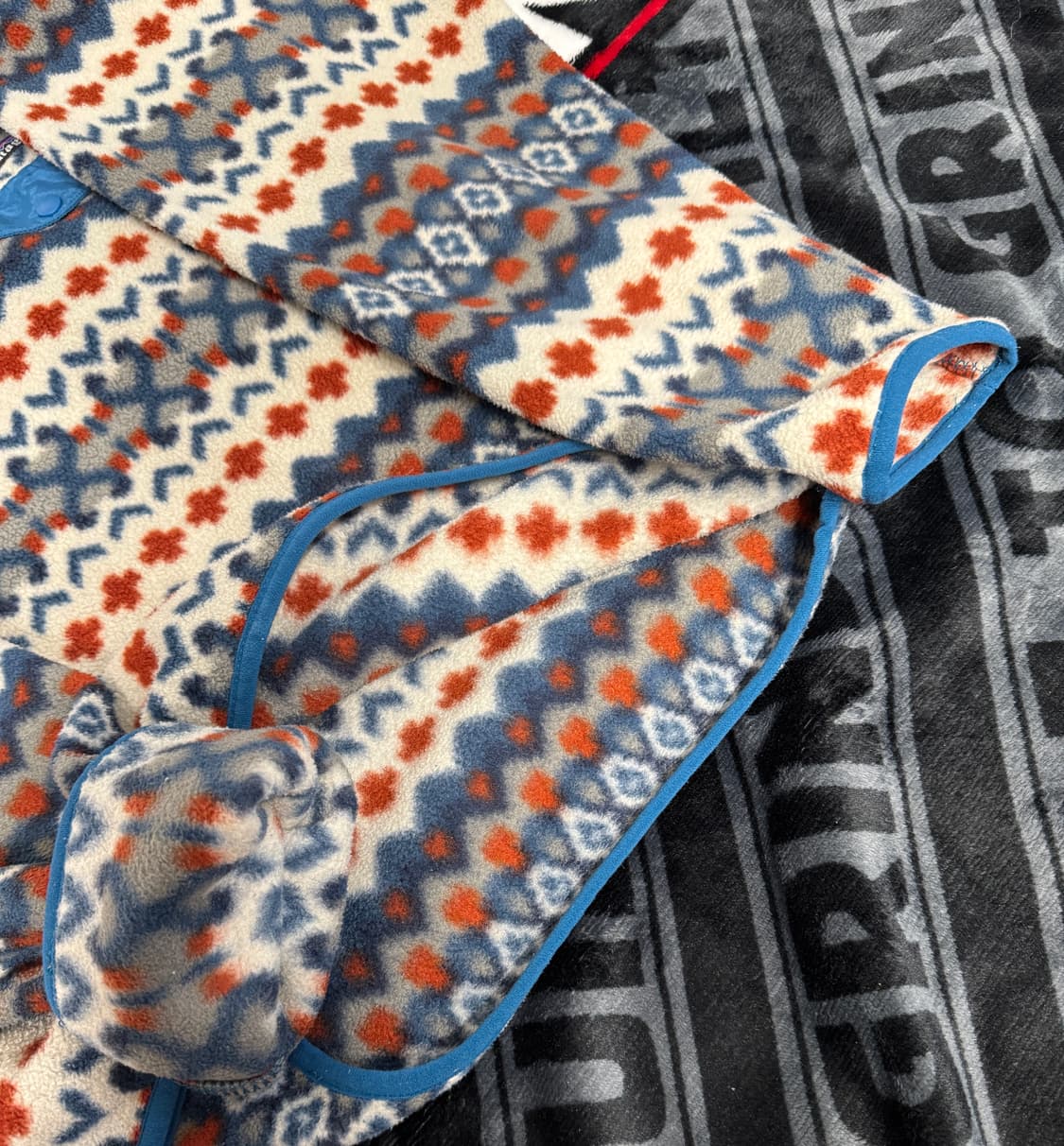 파타고니아 신칠라 스냅 티 풀 오버 클리프 언더워터 블루 상품이미지5