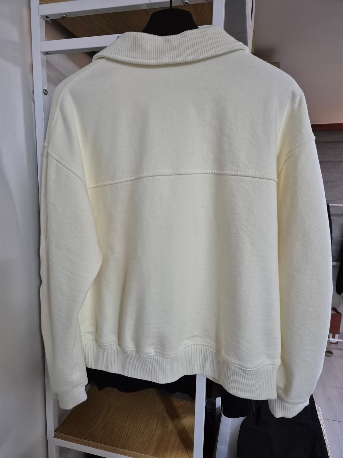 타임옴므 하프집업 카라 맨투맨 105 아이보리 상품이미지3