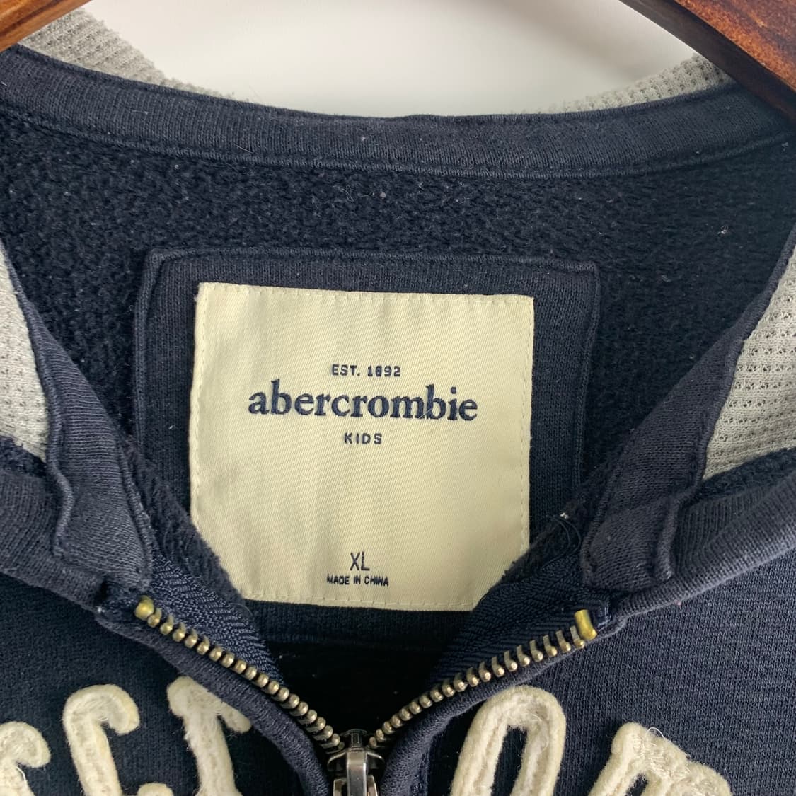 아베크롬비 y2k 와투케 딱붙 네이비 후드집업 상품이미지6