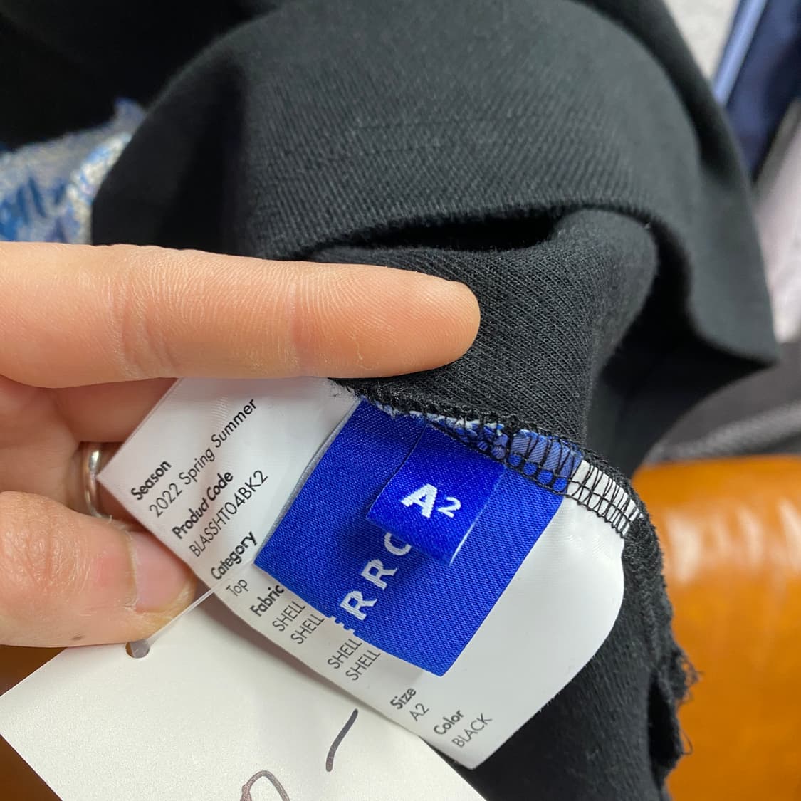 아더에러 멀티패치 블랙 반팔티 B4160 상품이미지7