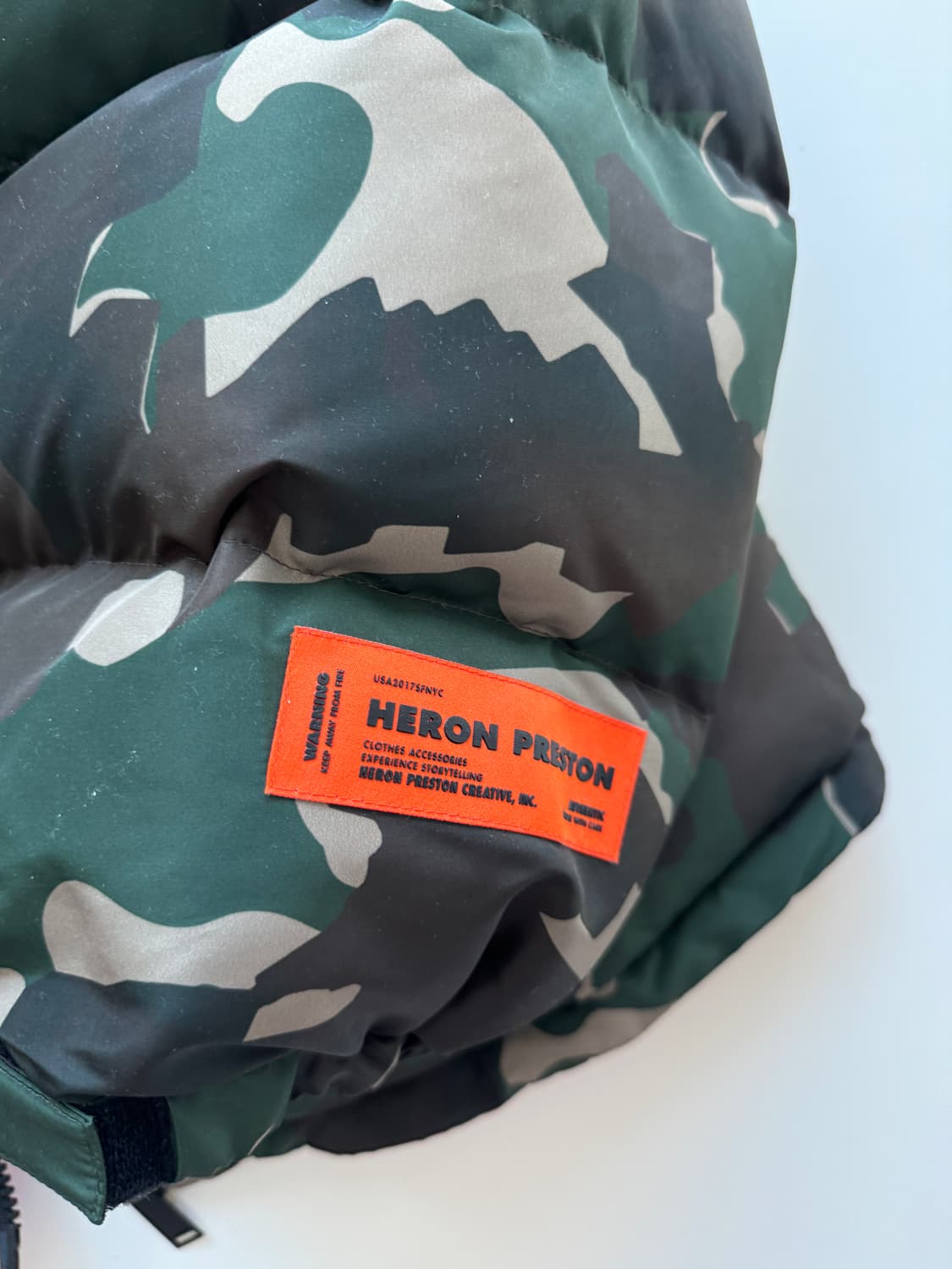 헤론 프레스턴 카모 패턴 구스다운 패딩 점퍼 상품이미지5
