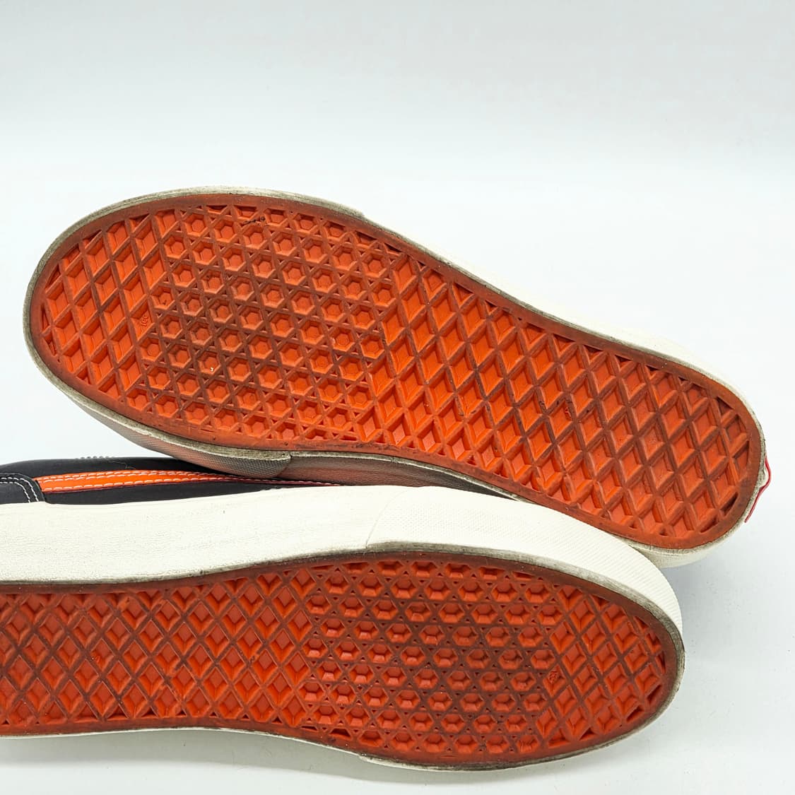  반스 볼트 스타일 36 VLT LX 플레임 블랙 (250)   상품이미지3