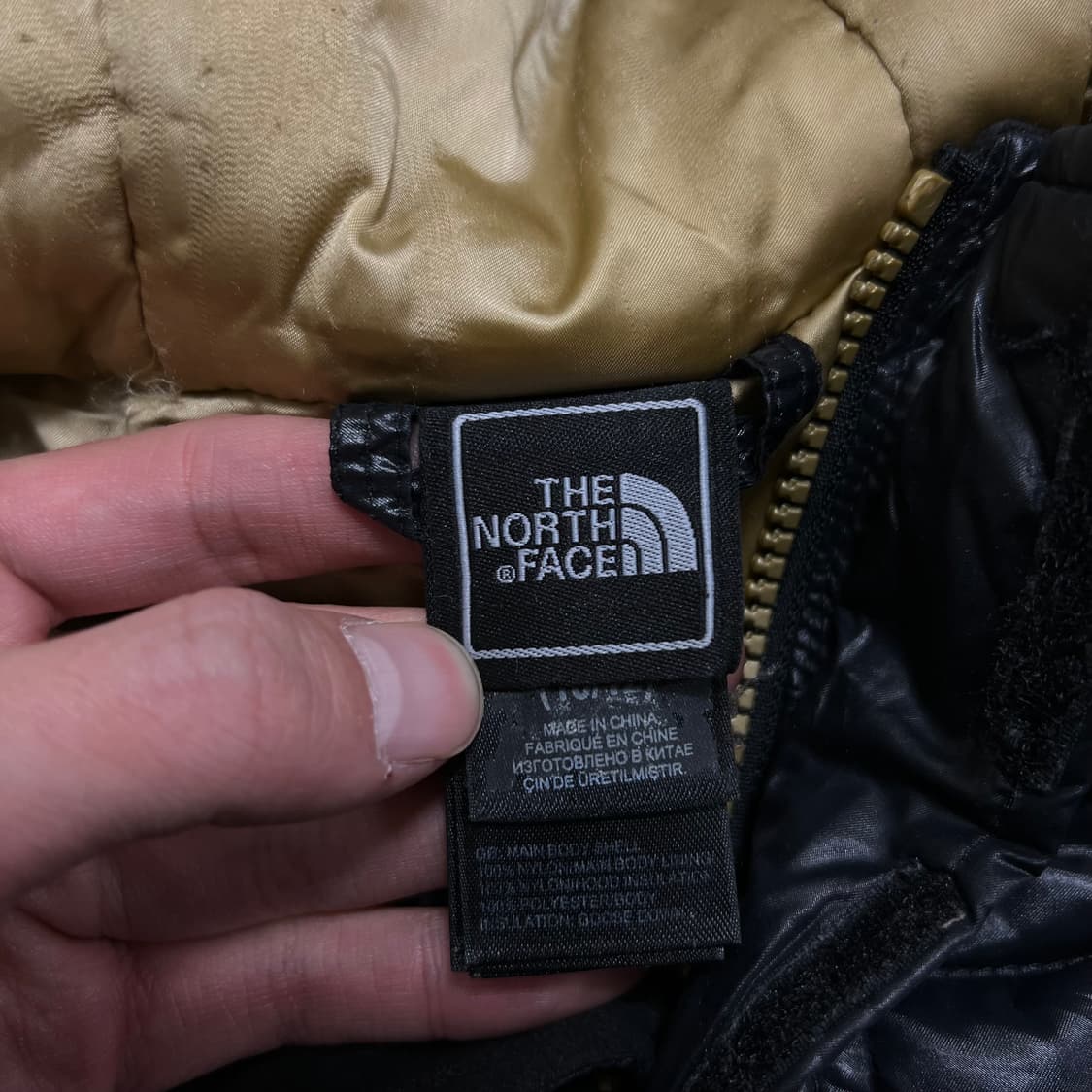 노스페이스 키즈 다운 550 하프돔 후드 패딩 점퍼 [블랙] 10-12세 상품이미지6