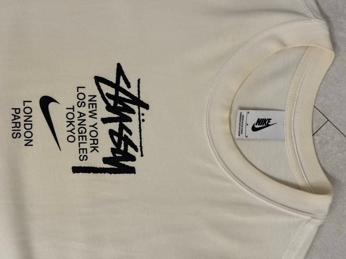 나이키x스투시 월드투어 티셔츠 화이트 US/EU M사이즈 상품이미지2