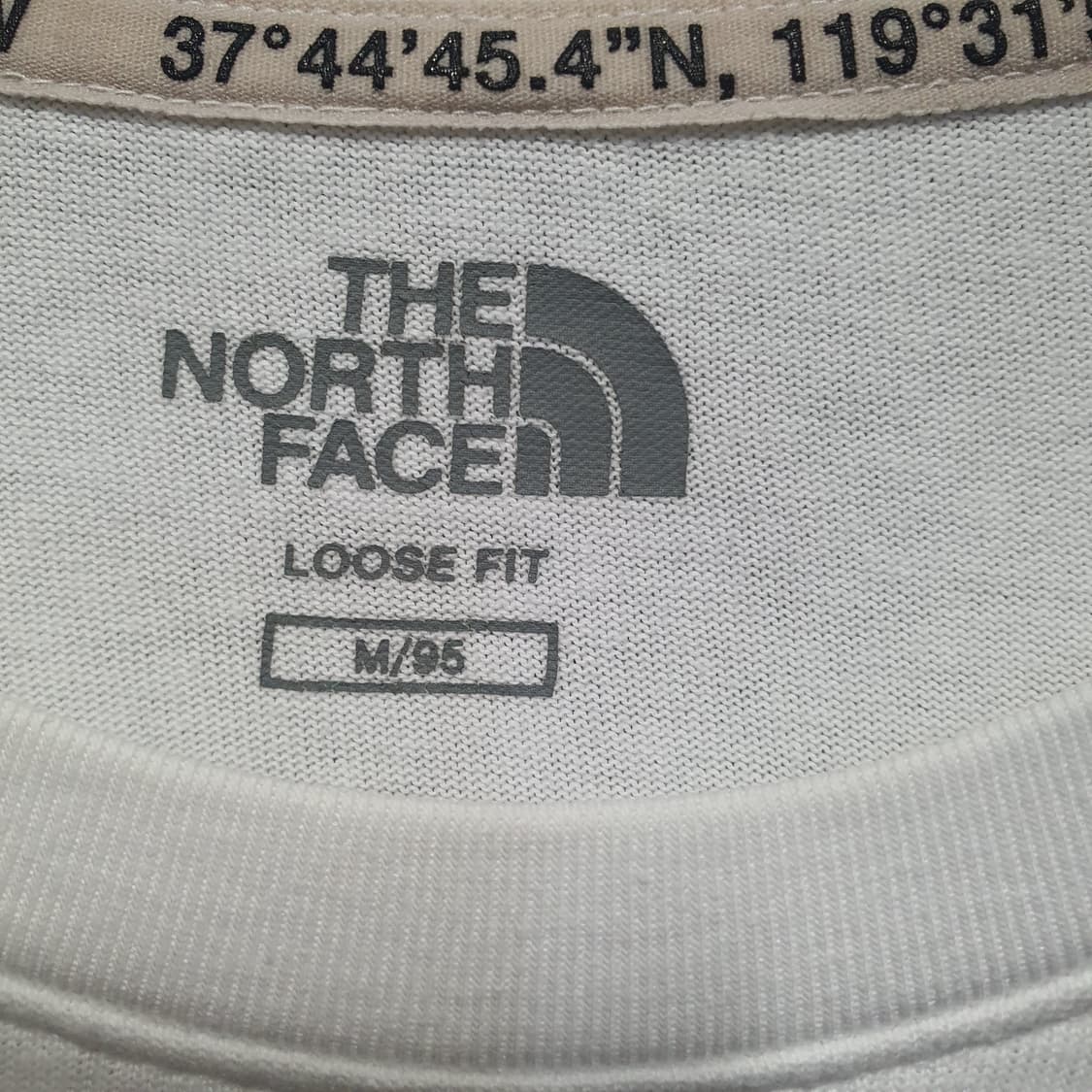 노스페이스 로고 루즈핏 흰색 긴팔티  상품이미지4