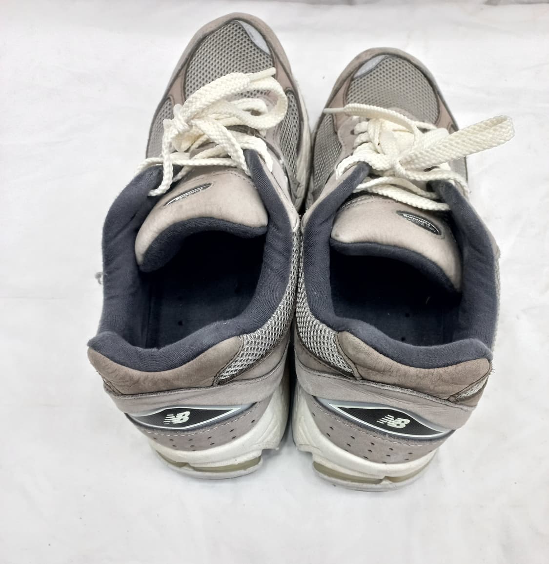 뉴발란스 2002R 그레이 운동화 275 상품이미지3